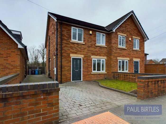 3 Bedroom Semi-Detached House To Rent In Flixton Road, Flixton, Manchester, M41