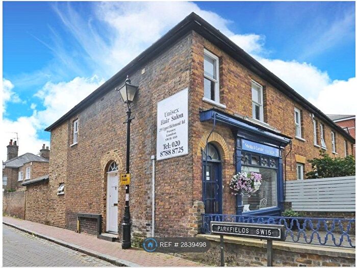 1 Bedroom Flat To Rent In Parkfields, London, SW15