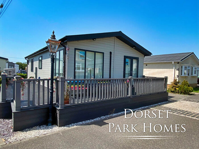 2 Bedroom Park Home For Sale In Deers Court, Three Legged Cross, Dorset, BH21