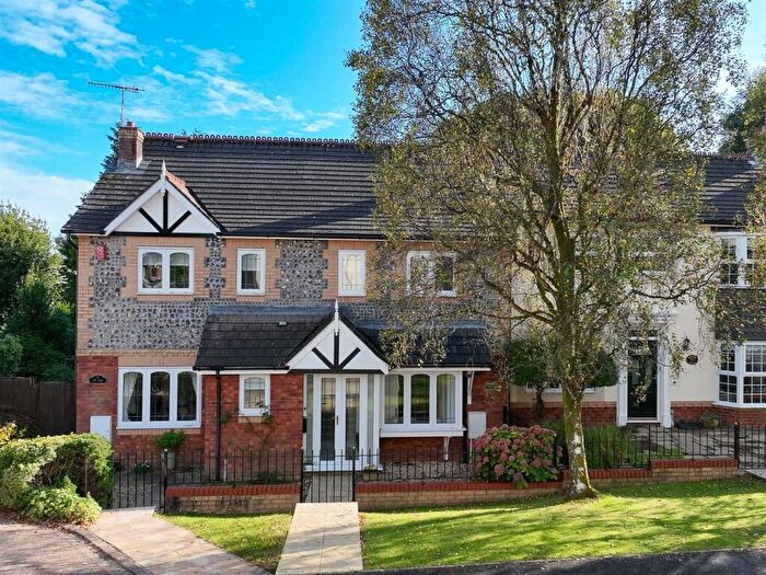 2 Bedroom Terraced House For Sale In Heneage Drive, West Cross, Swansea, SA3