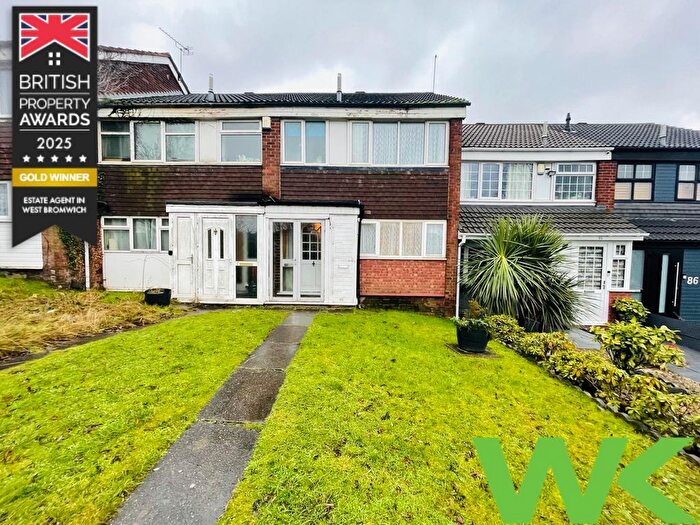 3 Bedroom Terraced House For Sale In Holloway Bank, West Bromwich, B70