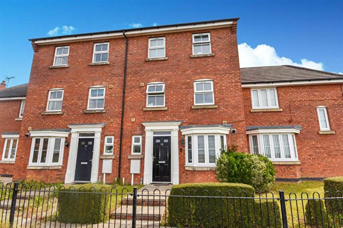 4 Bedroom Town House To Rent In Bennett Road, Corby, NN18