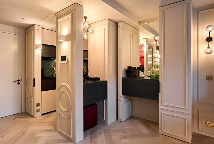 Studio To Rent In Willesden Lane, London, NW2