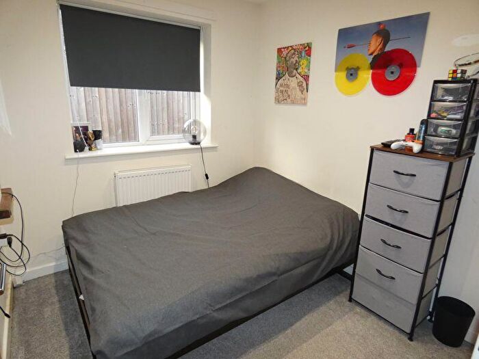 2 Bedroom Bungalow For Sale In Laburnum Crescent, Northampton, NN3