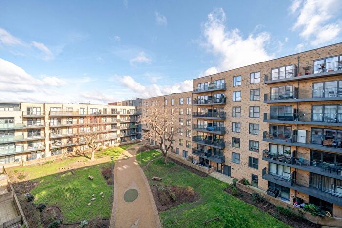 1 Bedroom Flat To Rent In Singapore Road, London, W13