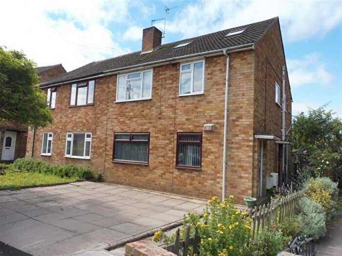 2 Bedroom Maisonette To Rent In Acacia Road, Leamington Spa, CV32