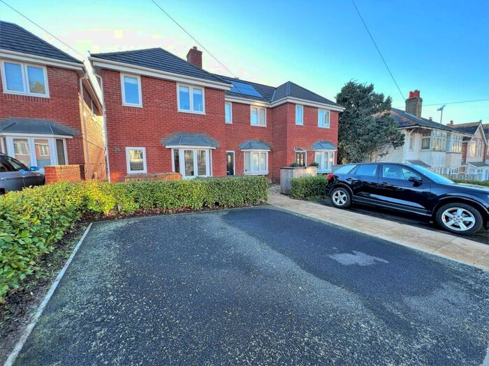 3 Bedroom End Of Terrace House To Rent In Fortescue Road, Parkstone, Poole, BH12