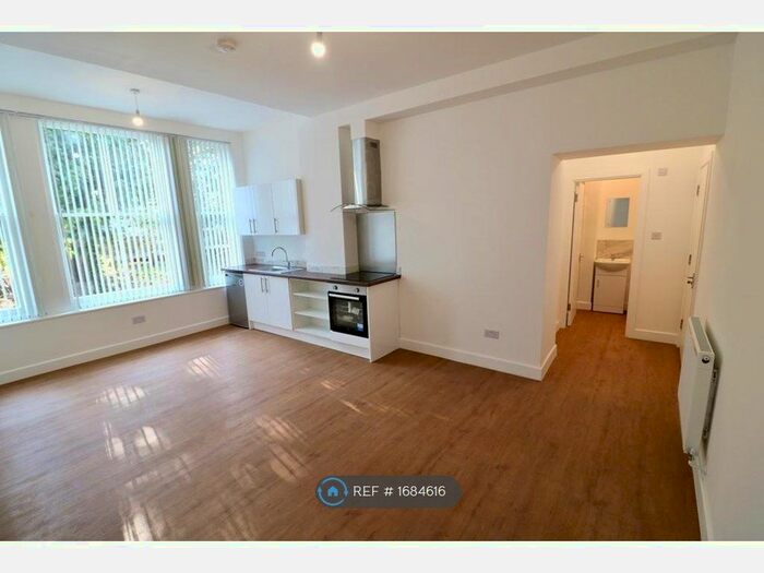Studio To Rent In Kingston Road, Teddington, TW11