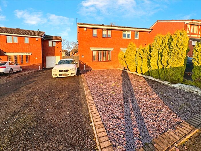 2 Bedroom Semi Detached House To Rent In Kestrel Grove, Willenhall, West Midlands, WV12