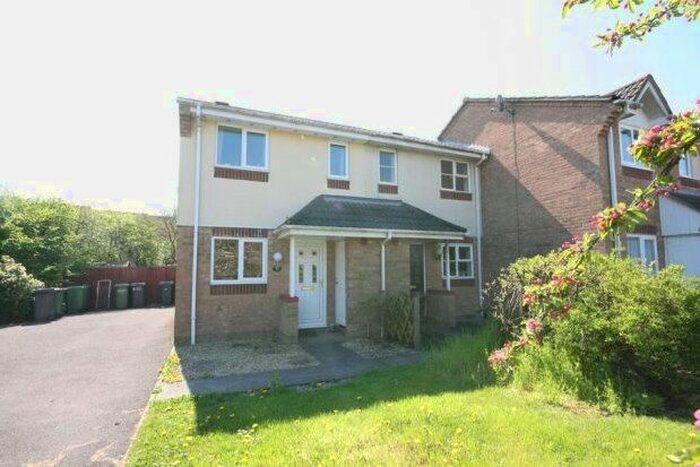 2 Bedroom Property To Rent In Bradley Stoke, Bristol, BS32