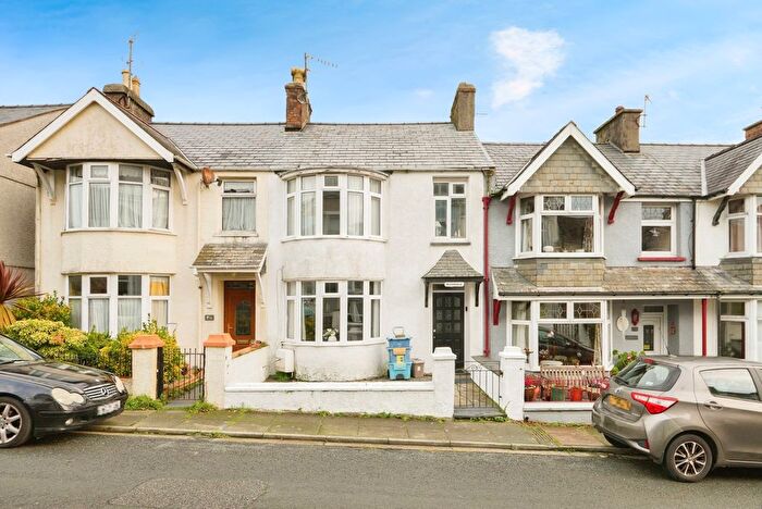 4 Bedroom Terraced House For Sale In Ralph Street, Borth-Y-Gest, Porthmadog, Gwynedd, LL49