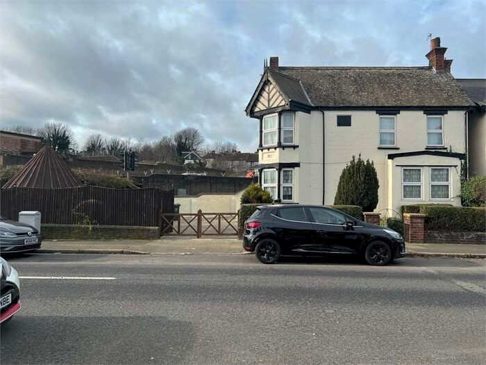 4 Bedroom Detached House To Rent In Priory Road, Dartford, DA1