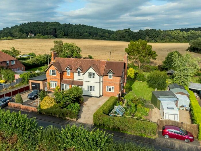 4 Bedroom Cottage For Sale In West Leake Lane, New Kingston, NG11