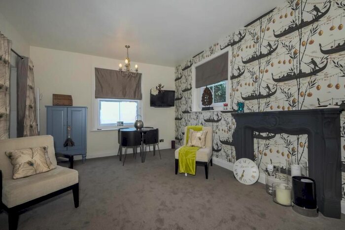 1 Bedroom Flat To Rent In Newbury, Berkshire RG14