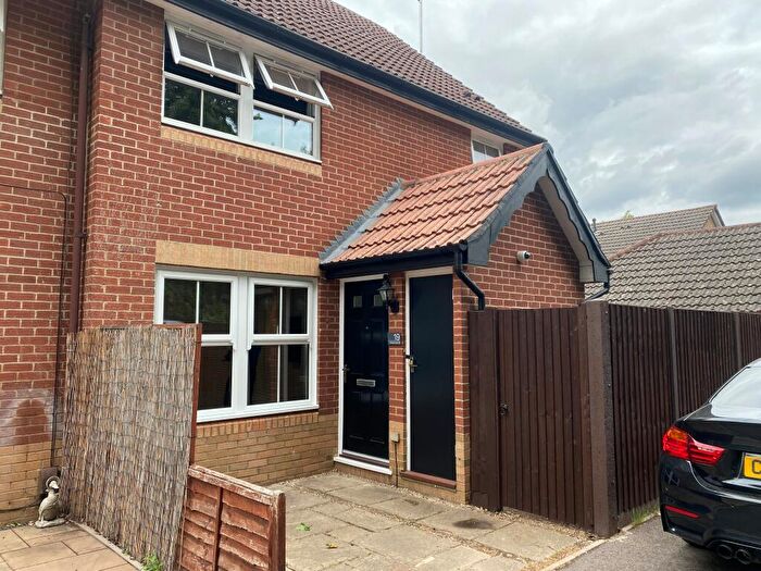 1 Bedroom Terraced House To Rent In Hitherhooks Hill, Binfield, Bracknell, RG42