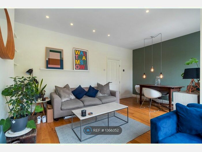 3 Bedroom Maisonette To Rent In Winns Terrace, London, E17