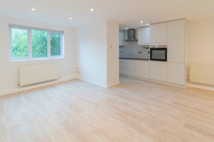 1 Bedroom Flat To Rent In Myers Lane, London, SE14