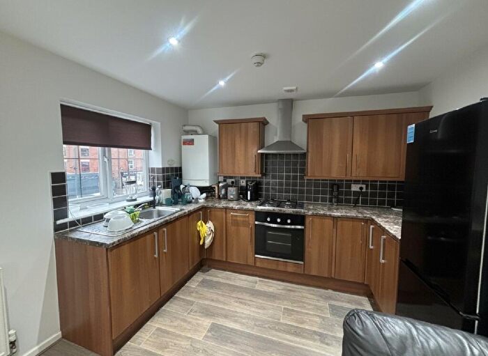 3 Bedroom Flat To Rent In Bwas Alfreton Rd, Nottingham, Nottinghamshire, NG7