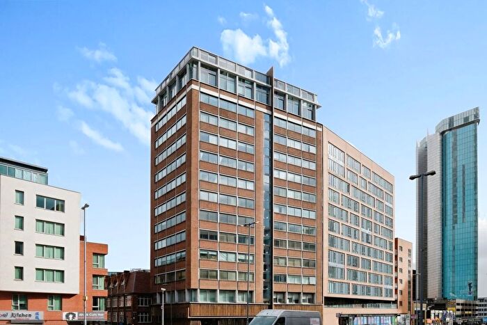 2 Bedroom Flat To Rent In Suffolk Street Queensway, Birmingham, West Midlands, B1