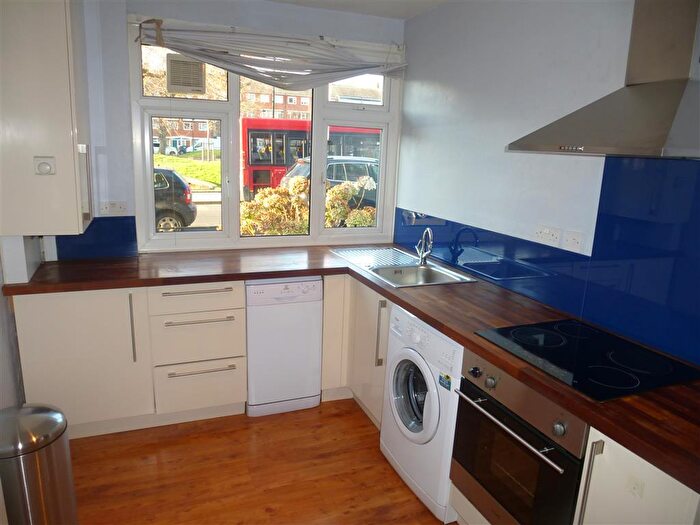 3 Bedroom Property To Rent In Lorrimore Road, London, SE17