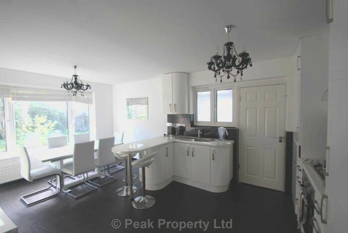 3 Bedroom Bungalow To Rent In Marcus Gardens, Thorpe Bay, SS1