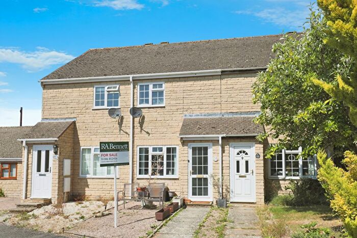 2 Bedroom Terraced House For Sale In Averill Close, Broadway, Worcestershire, WR12