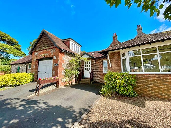 3 Bedroom Detached Bungalow For Sale In Manor Close, East Preston, BN16