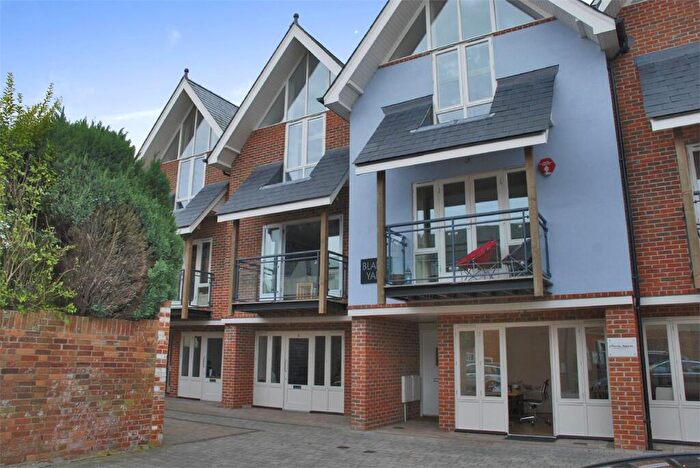 2 Bedroom Town House To Rent In New Street Mews, Lymington, SO41