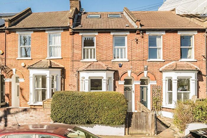 4 Bedroom Property For Sale In Ormeley Road, Balham, SW12