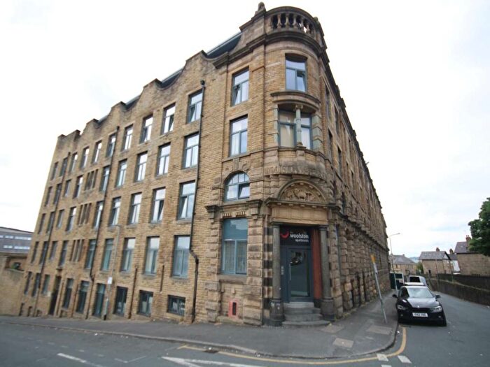1 Bedroom Flat To Rent In Woolston Warehouse, Grattan Road, Bradford, BD1