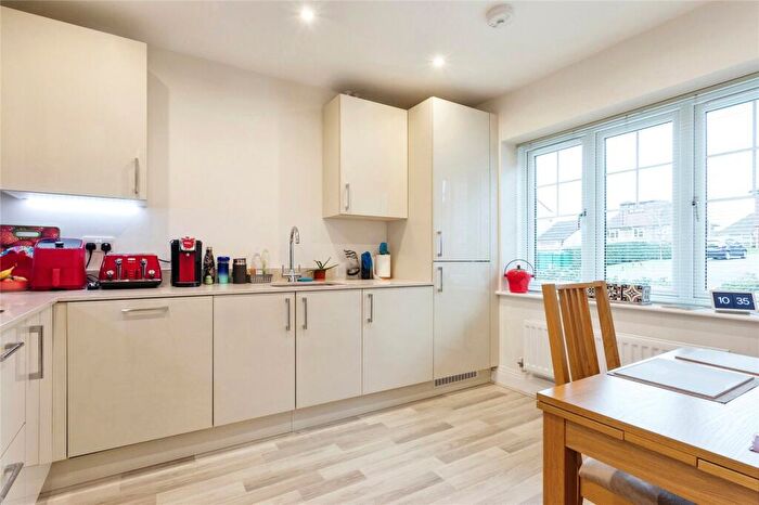 3 Bedroom Semi-Detached House For Sale In Cygnets Close, Redhill, Surrey, RH1