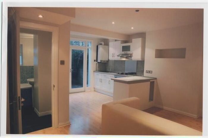 1 Bedroom Flat To Rent In Ennis Road, London, N4