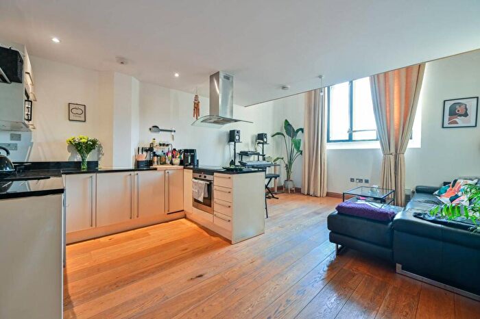 2 Bedroom Flat To Rent In Church Rise, Forest Hill, London, SE23