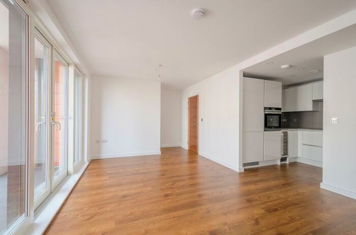 1 Bedroom Apartment To Rent In Sovereign Point, Midland Road, Bath, BA2