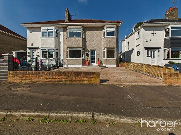 4 Bedroom Semi-Detached House For Sale In Weirwood Avenue, Garrowhill, Glasgow, City Of Glasgow, G69