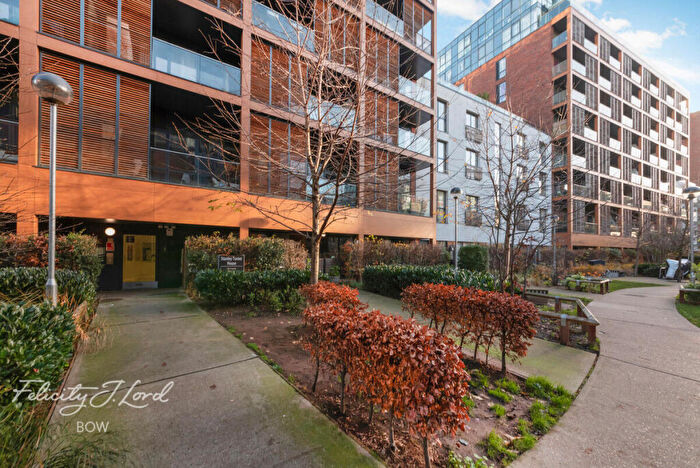 2 Bedroom Apartment For Sale In Barry Blandford Way, London, E3