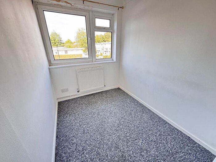 5 Bedroom End Of Terrace House To Rent In Danecourt Gardens, Croydon, CR0