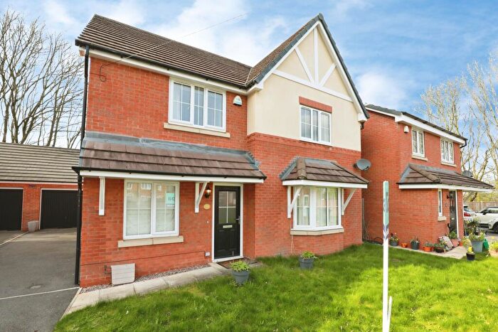 4 Bedroom Detached House For Sale In St. Dominics Place, Hartshill, Stoke-on-trent, ST4