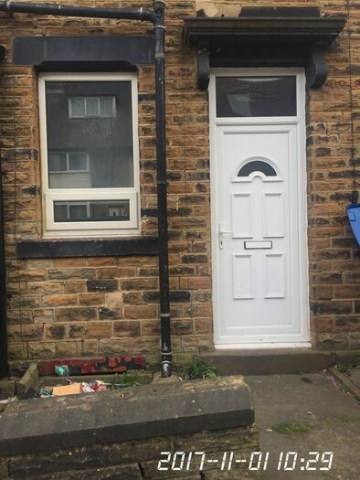 3 Bedroom Terraced House To Rent In Lilian Street, Bradford BD4
