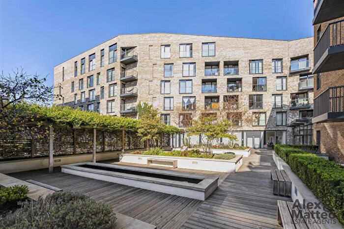 3 Bedroom Flat For Sale In Marine Wharf, Canada Water, SE16