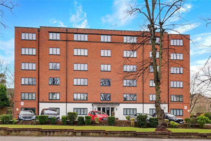 3 Bedroom Apartment To Rent In Willesden Lane, London, NW2