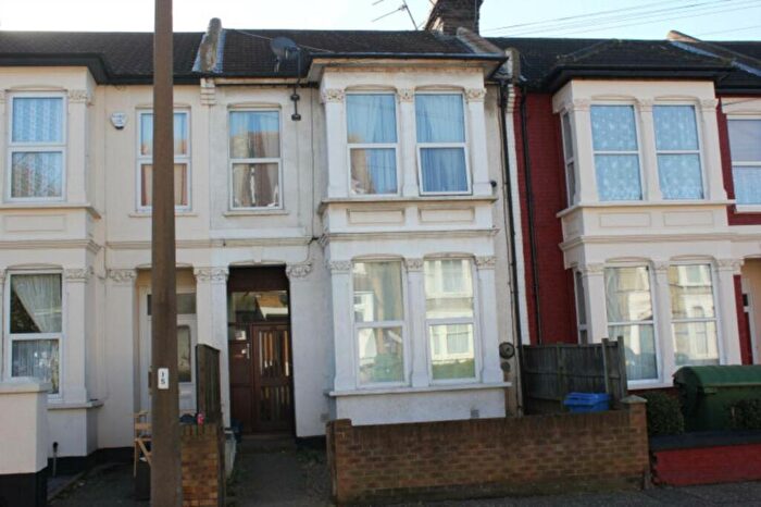 Studio To Rent In York Road, Southend On Sea, SS1