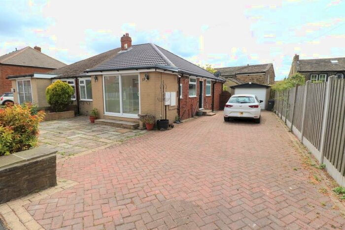 2 Bedroom Semi-Detached House To Rent In Moor Grove, Pudsey, Leeds, LS28