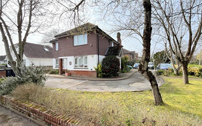 1 Bedroom Apartment For Sale In Croft Road, Christchurch, Dorset, BH23