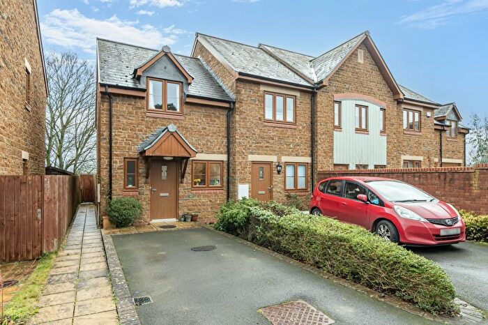 2 Bedroom End Terrace House For Sale In The Sidings, Hook Norton, OX15