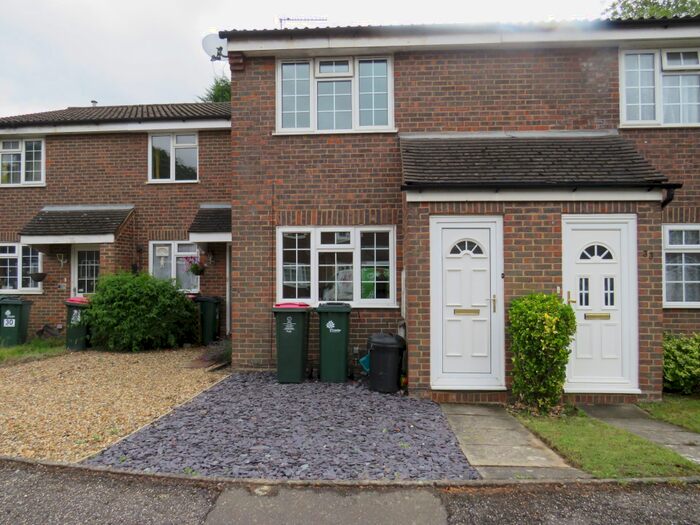 2 Bedroom House To Rent In Burbeach Close, Crawley, RH11
