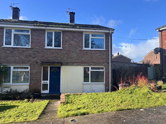 3 Bedroom End Of Terrace House To Rent In Larkhill Road, Yeovil, BA21