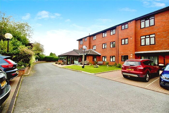 2 Bedroom Flat For Sale In Ashby Road, Hinckley, Leicestershire, LE10