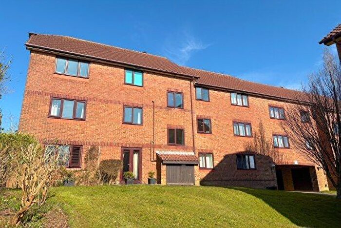 2 Bedroom Flat To Rent In Eridge Road, Crowborough, TN6