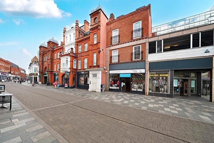 1 Bedroom Apartment To Rent In High Street, Maidenhead, SL6